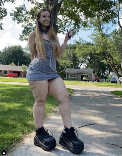 Random Ass And Vpl Mass Upload ShesFreaky