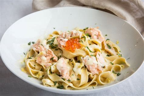 Фетучини с лососем в сливочном соусе — рецепты, секреты приготовления