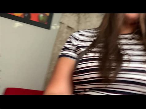 Mi Hermanastro Me Culea Rico Mientras Busco El Control Del Televisor XVIDEOS