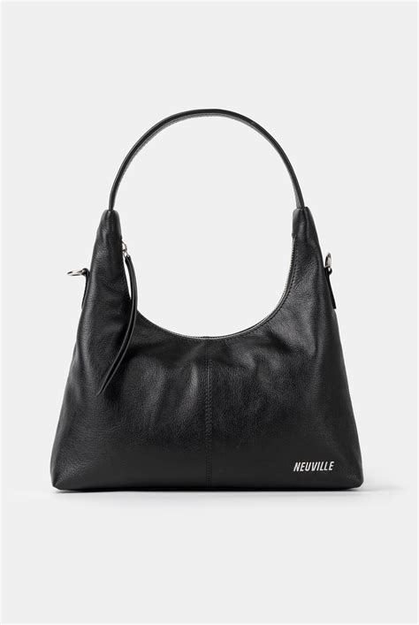 Cardholders are venting about the american express canada inc fees 5