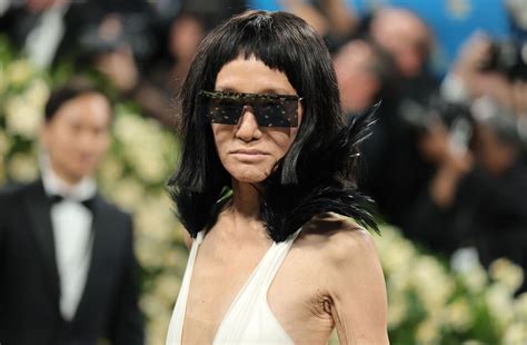Vera Wang, 75, Looks Nearly Unrecognizable with Bold New Hair Look at