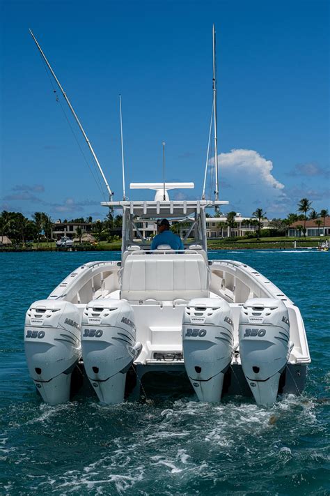 Neff Yacht Sales / Used 40 foot Invincible 40 Catamaran Power