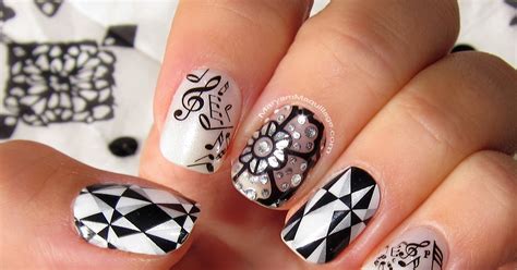 Maryam Maquillage: "Black & White" Mani / Pedi Nail Art