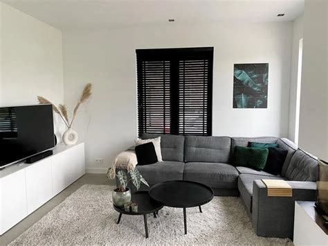 RAL Classic RAL 9016 Транспортный белый с примерами фото - Просто Ремонт