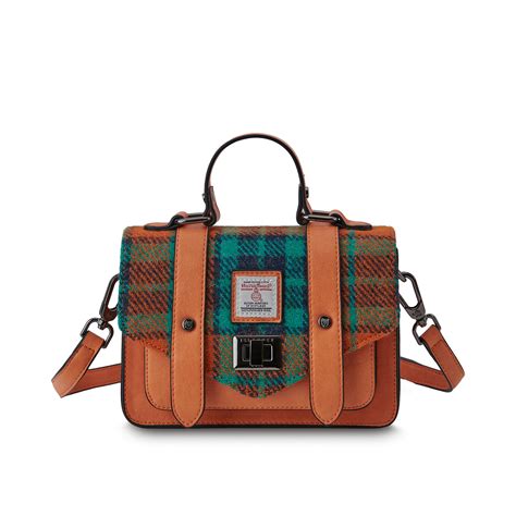 islander bags 7