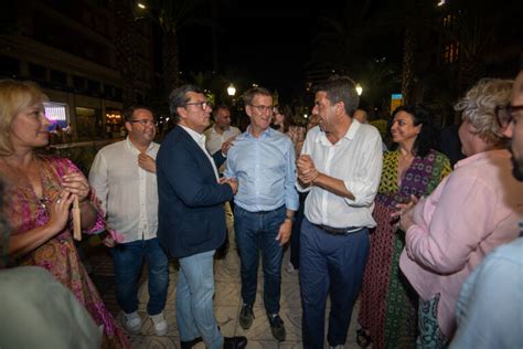 Feij O Se Deja Ver En Las Hogueras De Alicante Pese Al Ruido Del Pacto