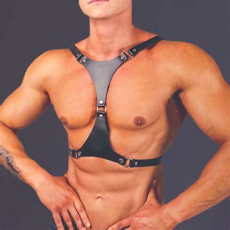 Q FURDREAM Sexy Men Exotic Lingerie Bondage Faux Leather Body Chest Harness Costume With O Ring