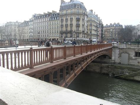 Pont-au-Double (Paris ( 4 th )/Paris ( 5 th ), 1883) | Structurae