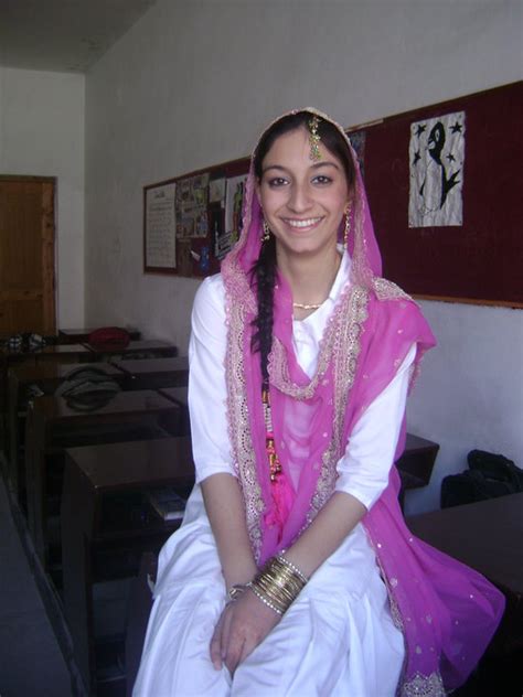 Beautiful Kashmiri Girls Cute Kashmiri Girls