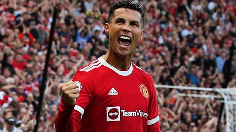 CR7 hace historia y figura entre los máximos goleadores del Manchester