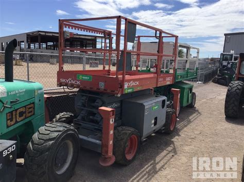 2015 Skyjack SJ6832RT Dual Fuel Scissor Lift In Las Cruces New Mexico