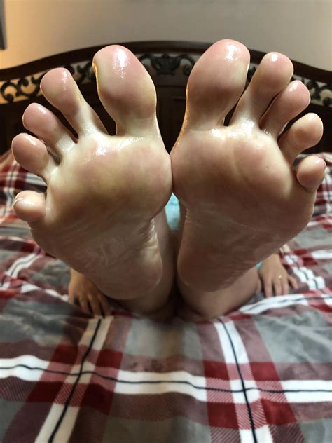 Oiled And Ready Nudes Feet NUDE PICS ORG