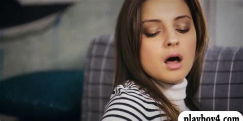 Lovely Babe Finger Fucks Her Shaved Twat On The Couch Tnaflix