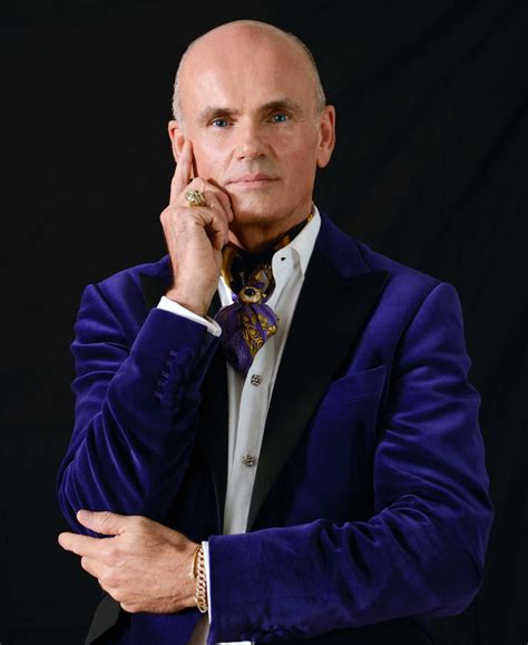 Парфюмер Роже Дав – об эпохе уда – MyWay