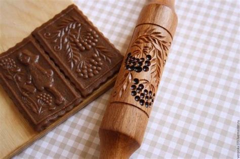 Скалка для пряников и печенья девочка и рябина пряничная скалка в ...