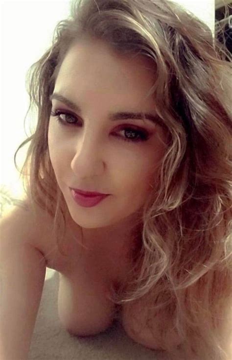 Busty Milf Looking To Make Your Dreams Cum True Text Pics Vids Customs DM Me Scrolller