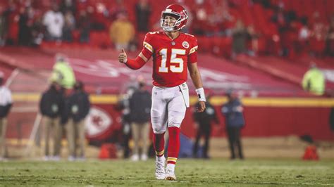 WATCH: Patrick Mahomes' Best Throws of Week 1