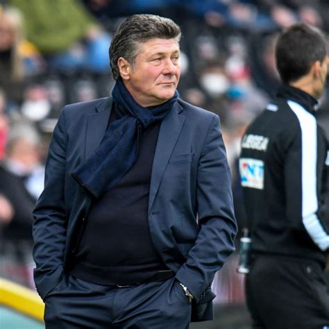 A Volte Ritornano A Walter Mazzarri Il Compito Di Rilanciare Il Napoli