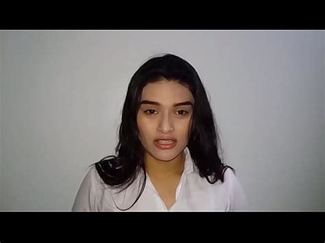 Morrita de años asiste a casting y deja que le rompan su culo virgen XVIDEOS