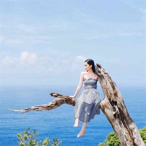 pantai kelingking pulau nusa penida bali indonesia wisata bening