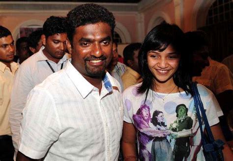 Images for Muttiah Muralitharan and his wife Madhimalar Ramamurthy ...