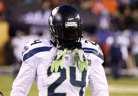 Marshawn Lynch Skips White House Mom Says He Didnt Want To Go
