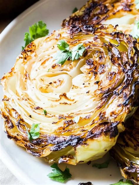 Irresistible Oven Roasted Garlic Cabbage Steaks: Easy & Delicious