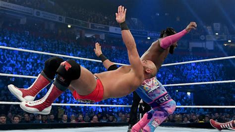 The New Day Def The Revival To Win The Smackdown Tag Team Championship