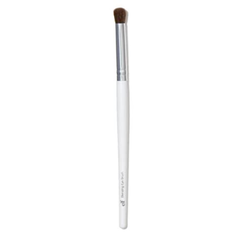 Elf Blending Eye Brush Pretty And Shy
