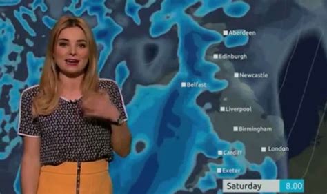 Weather girl Sian Welby crams Batman and Superman puns into forecast ...