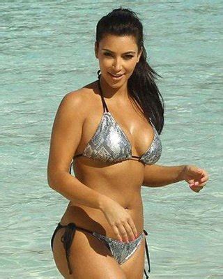 Kim Kardashian Exposing Sexy Body And Huge Boobs In Bikini On Beach Porn Pictures Xxx Photos