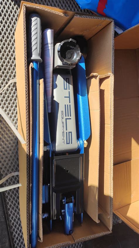 Подкатной домкрат. — Mitsubishi Pajero (4G), 3 л, 2008 года | другое ...