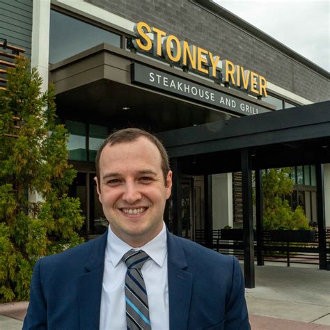 Booking tips explain the prime hours at stoney river towson 5