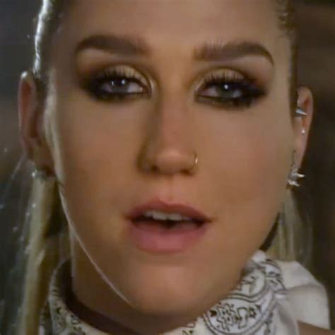 Kesha Makeup | Steal Her Style