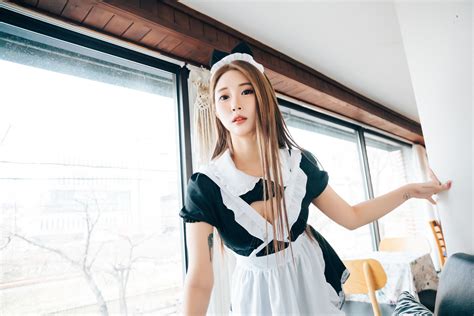 Jeong Bomi Loozy Maid Cafe S Ver Set Share Erotic Asian