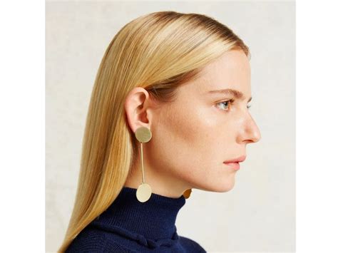 Giant Earlobes