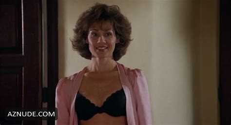 Marta Dubois Nude Aznude