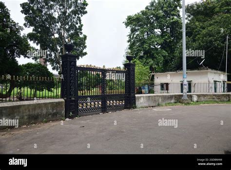 The Historic Cast Iron Gate Of Serampore College 8 William Carey