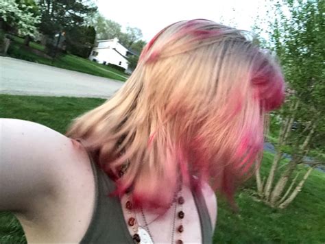 Red And Blonde Hair In Pink Blonde Hair Blonde Hair With Pink