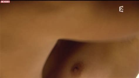 Naked Murielle Hilaire In Ocean S Heart