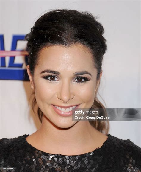 Actress Josie Loren Arrives At The Padres Contra El Cancer 13th News