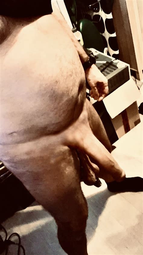 Xxl Daddy Low Hanger Nude Pics Xhamster