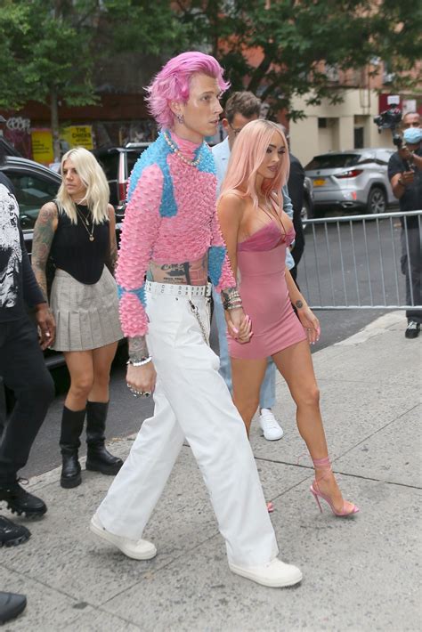 Megan Fox Big Boobs And Sexy Legs Hot Celebs Home