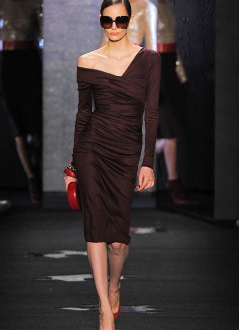 Классический стиль одежды для девушек