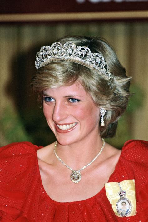 All Of Princess Diana S Most Jaw Dropping Tiara Moments Artofit