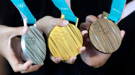 Tokyo 2020 Las Medallas Olímpicas Serán Fabricadas A Partir De Desechos Electrónicos Reciclados