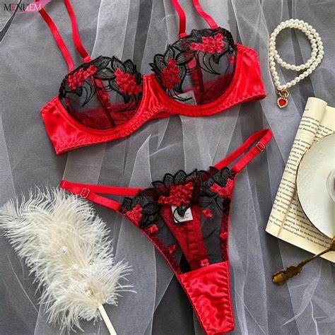 Novo Conjunto de Lingerie Transparente Bordado em Malha Sexy de Três Pontos para Mulheres T