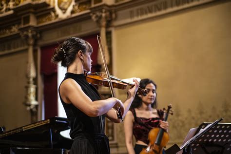 La Real Filharmonía de Galicia ofrece un concierto con los alumnos del