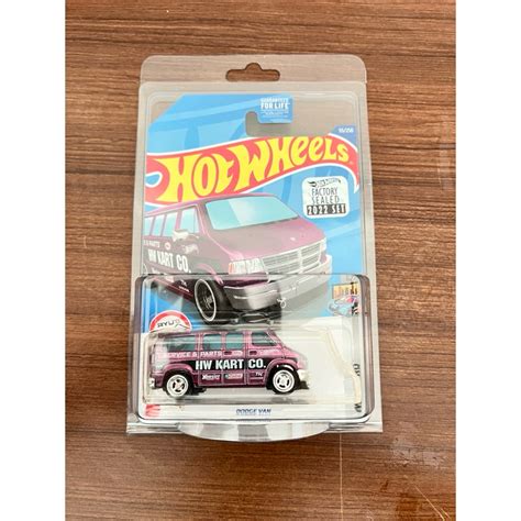 Jual Ready Hot Wheels Th Dodge Van Factory Sealed Super Treasure Hunts Hw Metro Shopee