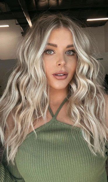 Ways To Wear Spring S Best Hair Colours Rice Krispy Blonde